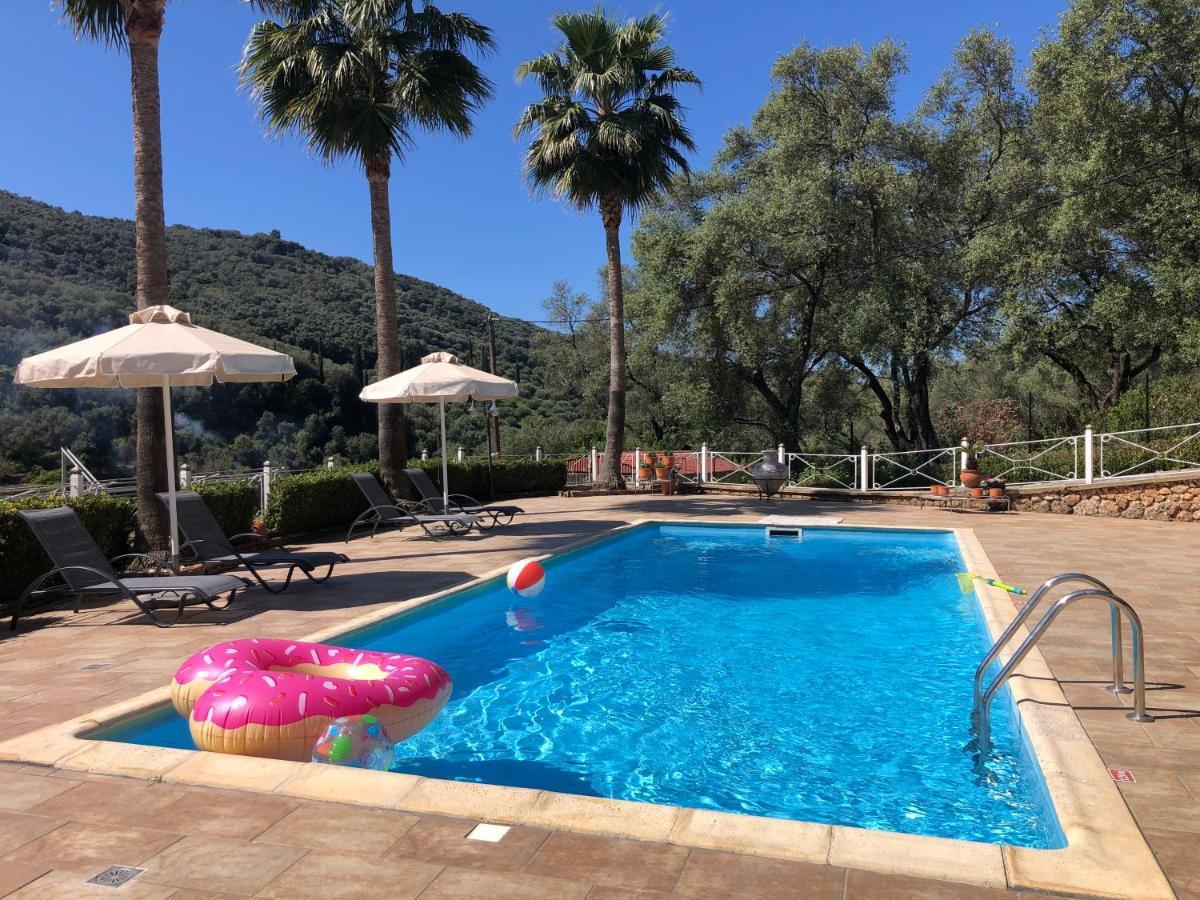 Golden Sun Aparthotel Parga Exterior photo