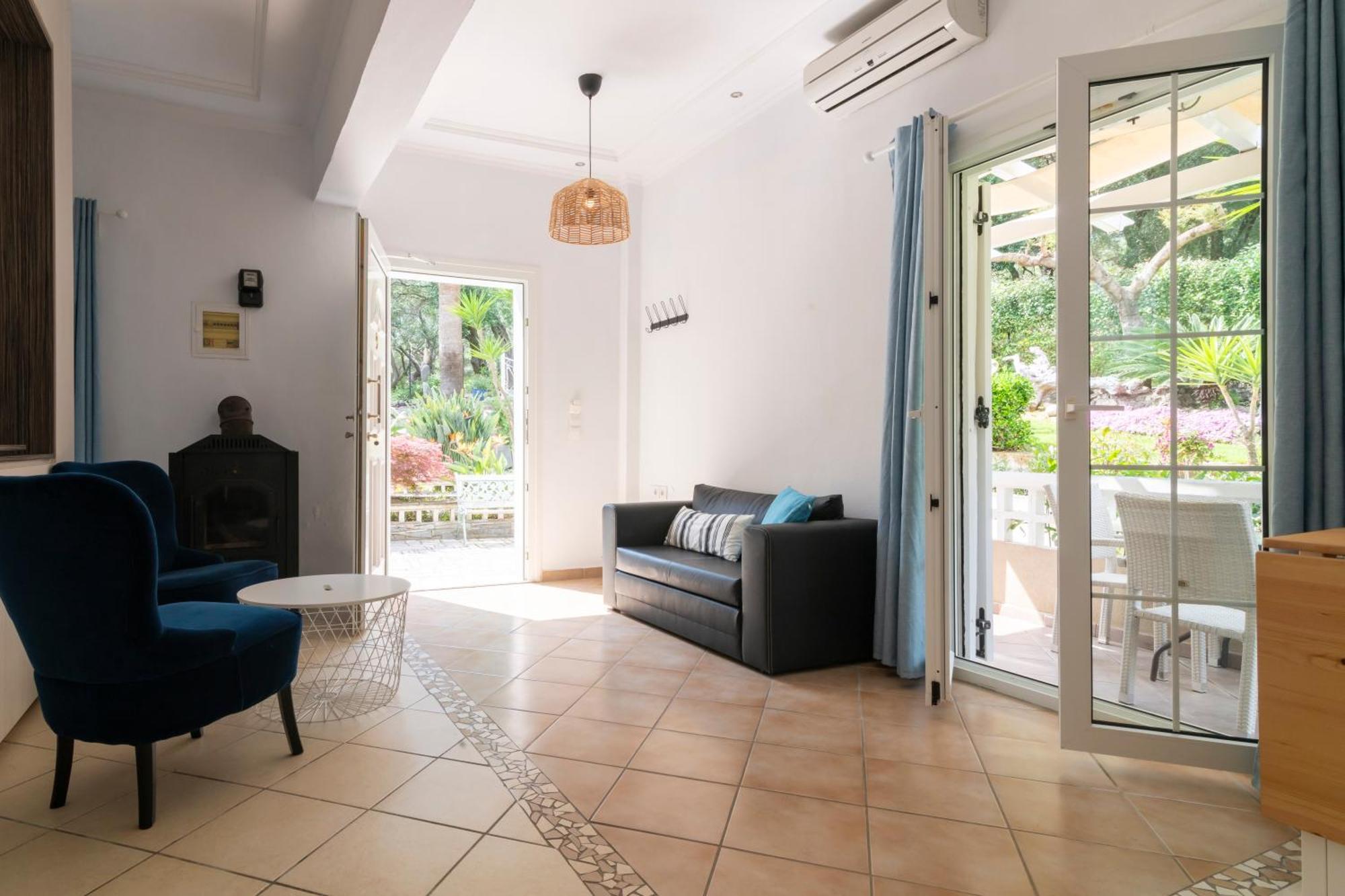 Golden Sun Aparthotel Parga Exterior photo